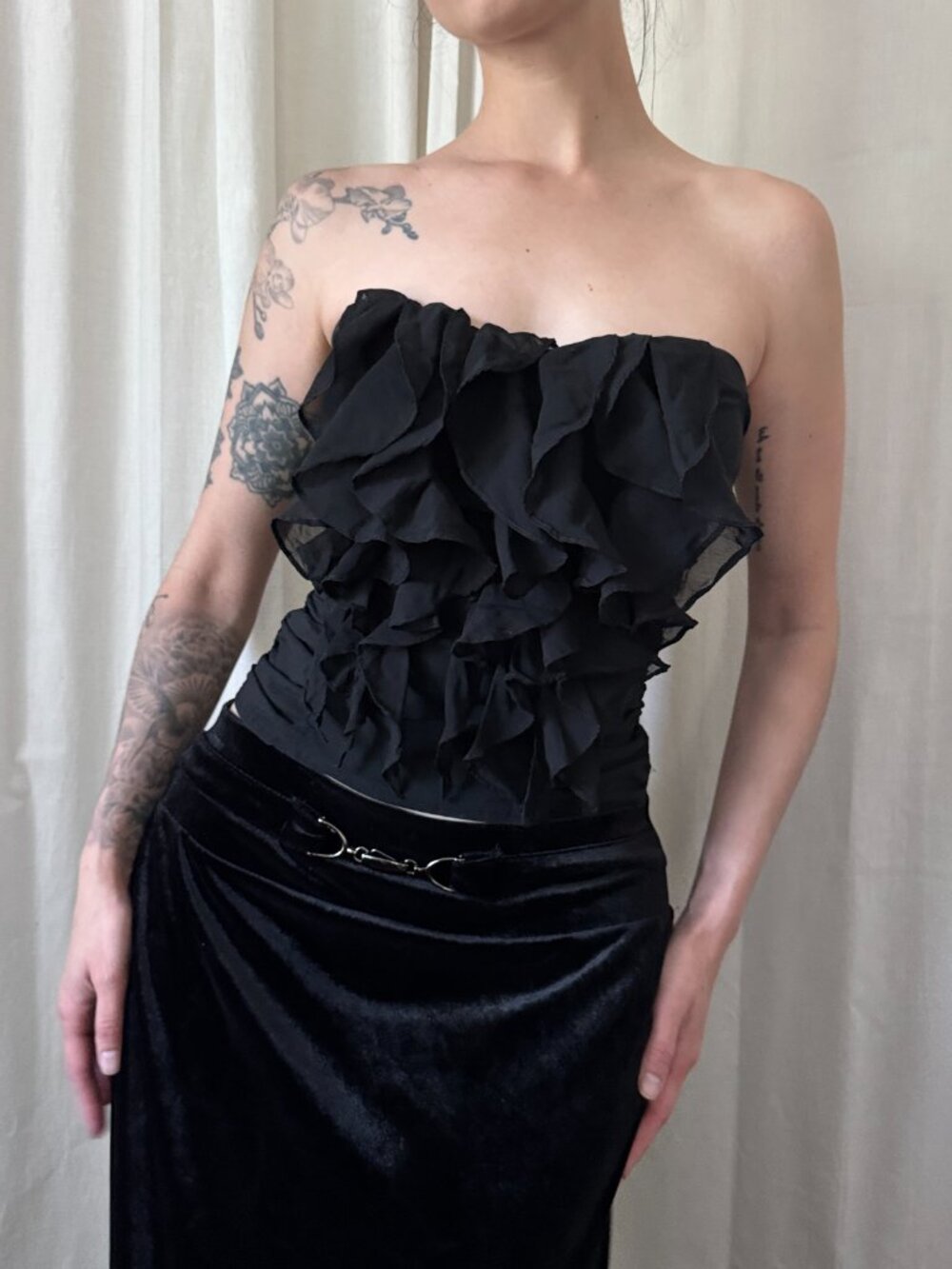 Y2K Strapless Ruffle Chiffon Top Women's Size Medium | Black Romantic Goth